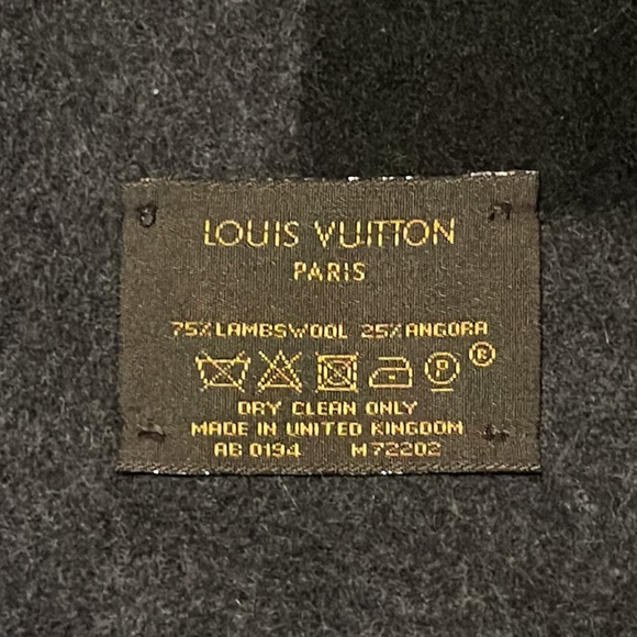 LOUIS VUITTON // wool Cardiff scarf - Picture 4 of 4